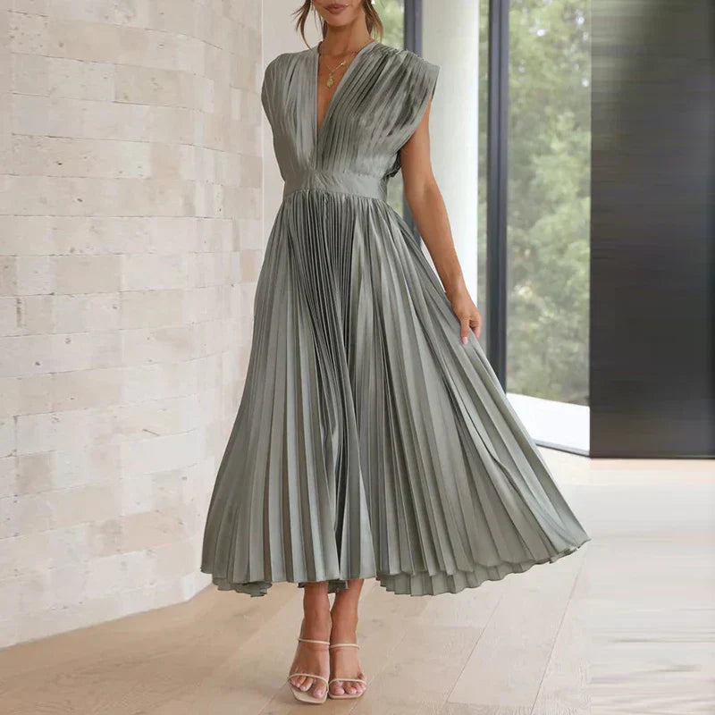 Adella™ | Elegantes Plissiertes Maxikleid