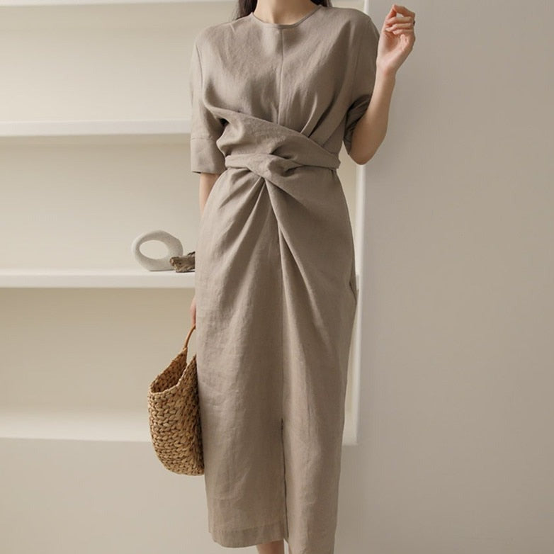 Zaria - Unregelmäßiges Kleid aus Leinen in Khaki