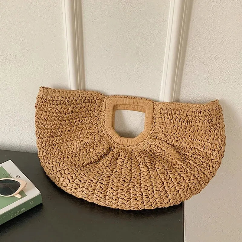 Calira | Halbmond-Strandtasche aus Stroh
