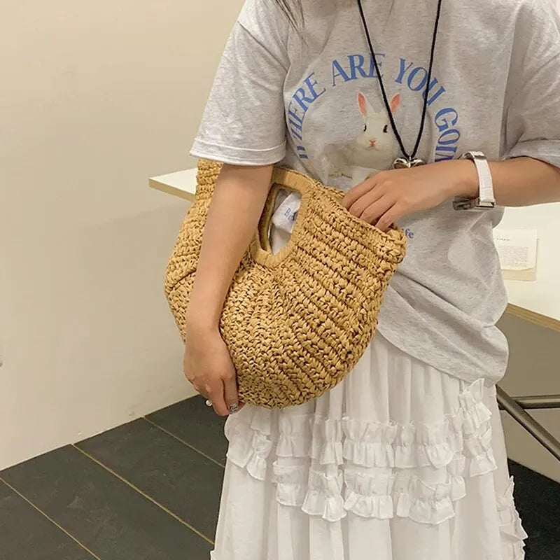 Calira | Halbmond-Strandtasche aus Stroh