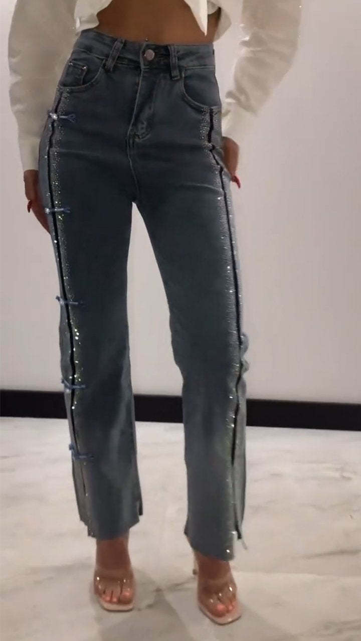 Slim-Jeans mit Diamant-Patchwork & Schlitz-Design