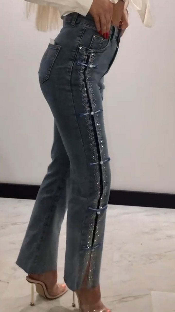 Slim-Jeans mit Diamant-Patchwork & Schlitz-Design