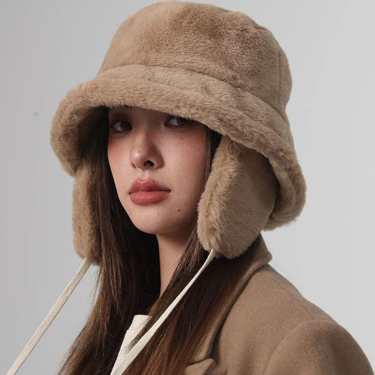 Evelina Fur Bucket Hut