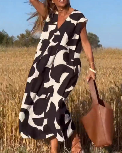 Amaria - Maxikleid mit Print und V-Ausschnitt