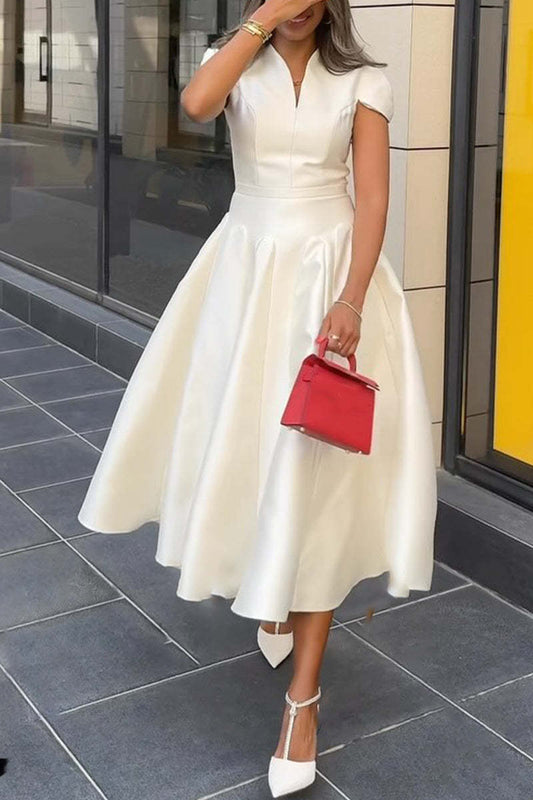 Elegantes A-Linien Kleid mit V-Ausschnitt