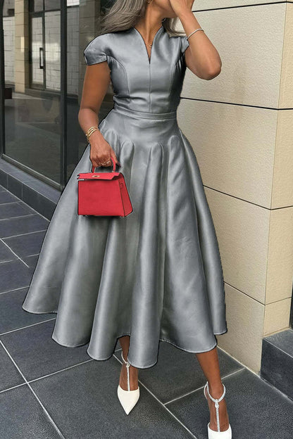 Elegantes A-Linien Kleid mit V-Ausschnitt