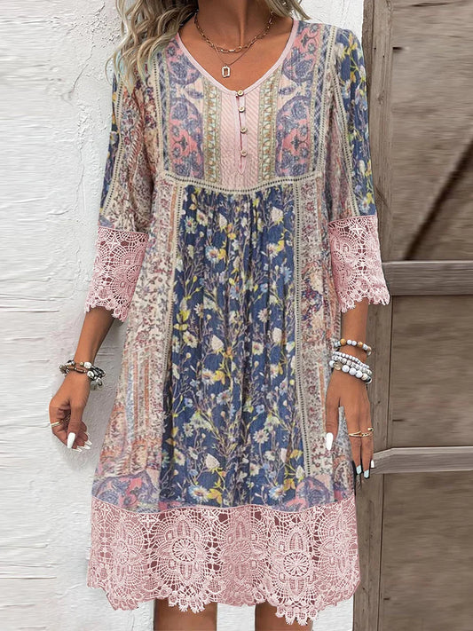 Rebeka - Kleid mit Vintage-Druck und Spitze