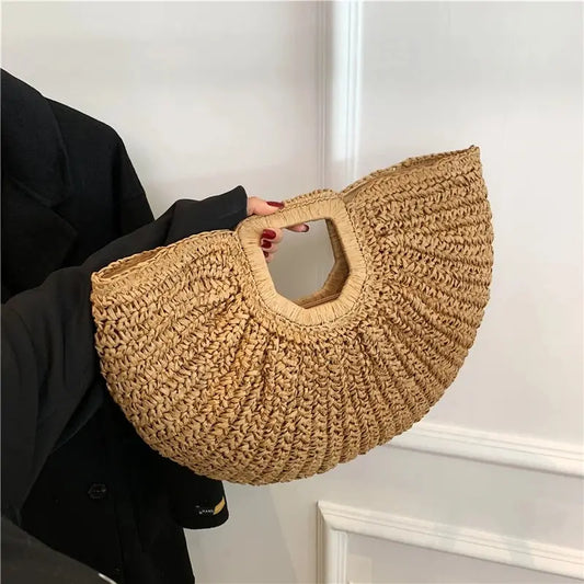 Calira | Halbmond-Strandtasche aus Stroh