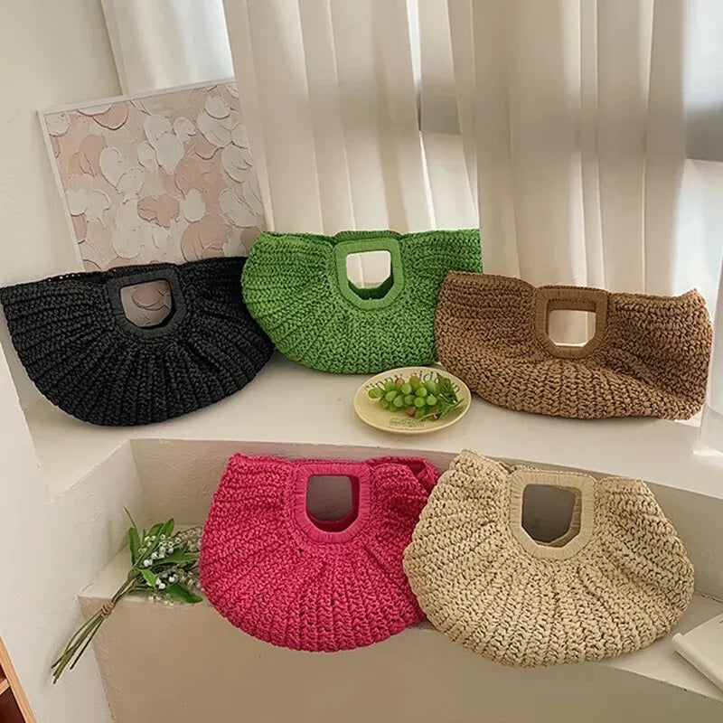 Calira | Halbmond-Strandtasche aus Stroh