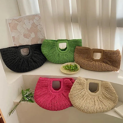 Calira | Halbmond-Strandtasche aus Stroh